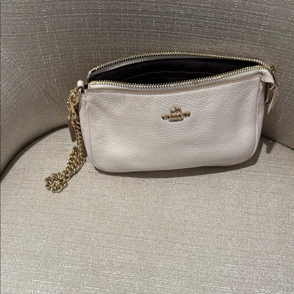 Coach White Leather Chain Bag